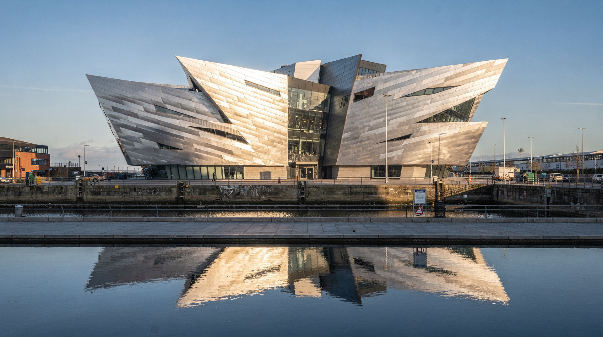 Belfast day trip guide — Belfast day trip from Dublin: Titanic museum, political murals, GBP currency and