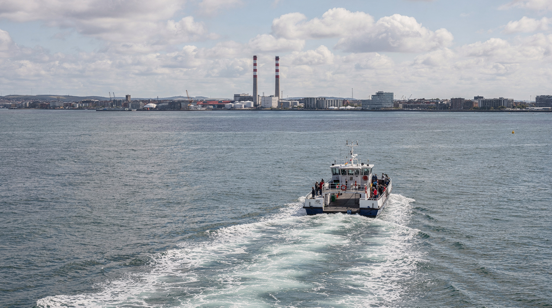 Dublin: guided boat tour around Dublin Bay
