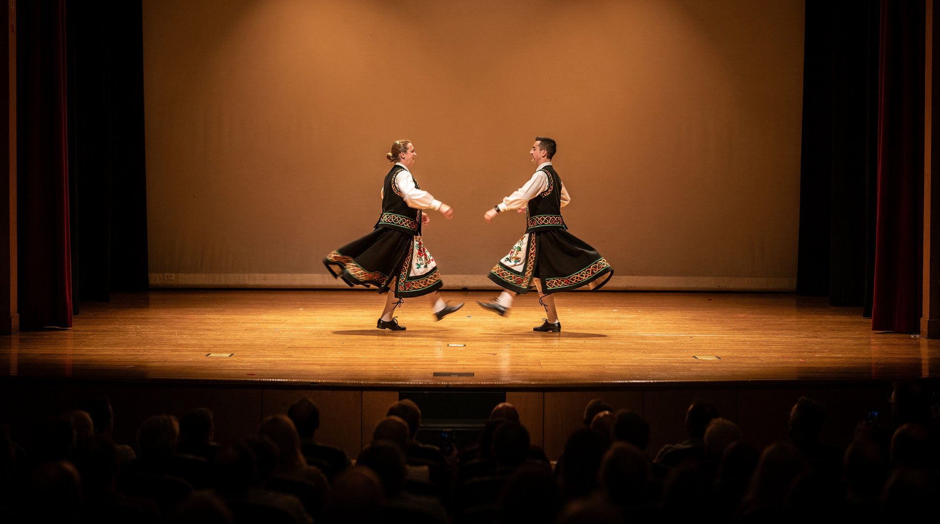 Irish dance shows in Dublin — Irish dance shows in Dublin: Irish House Party, Celtic Nights, the Merry Ploughb